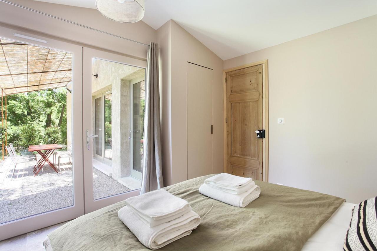 Hotel Domaine Les Petites Vaines Goult Habitación foto